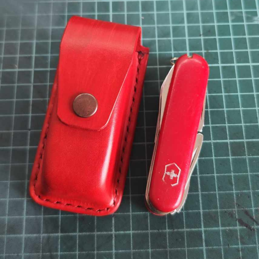 Handmade Leather Belt Clip Knife Sheath for Swiss Champ Knife