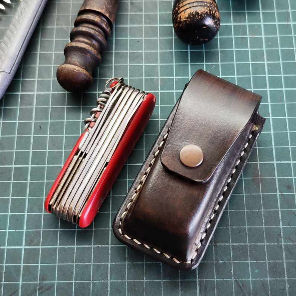 Handmade Leather Belt Clip Knife Sheath for Swiss Champ Knife